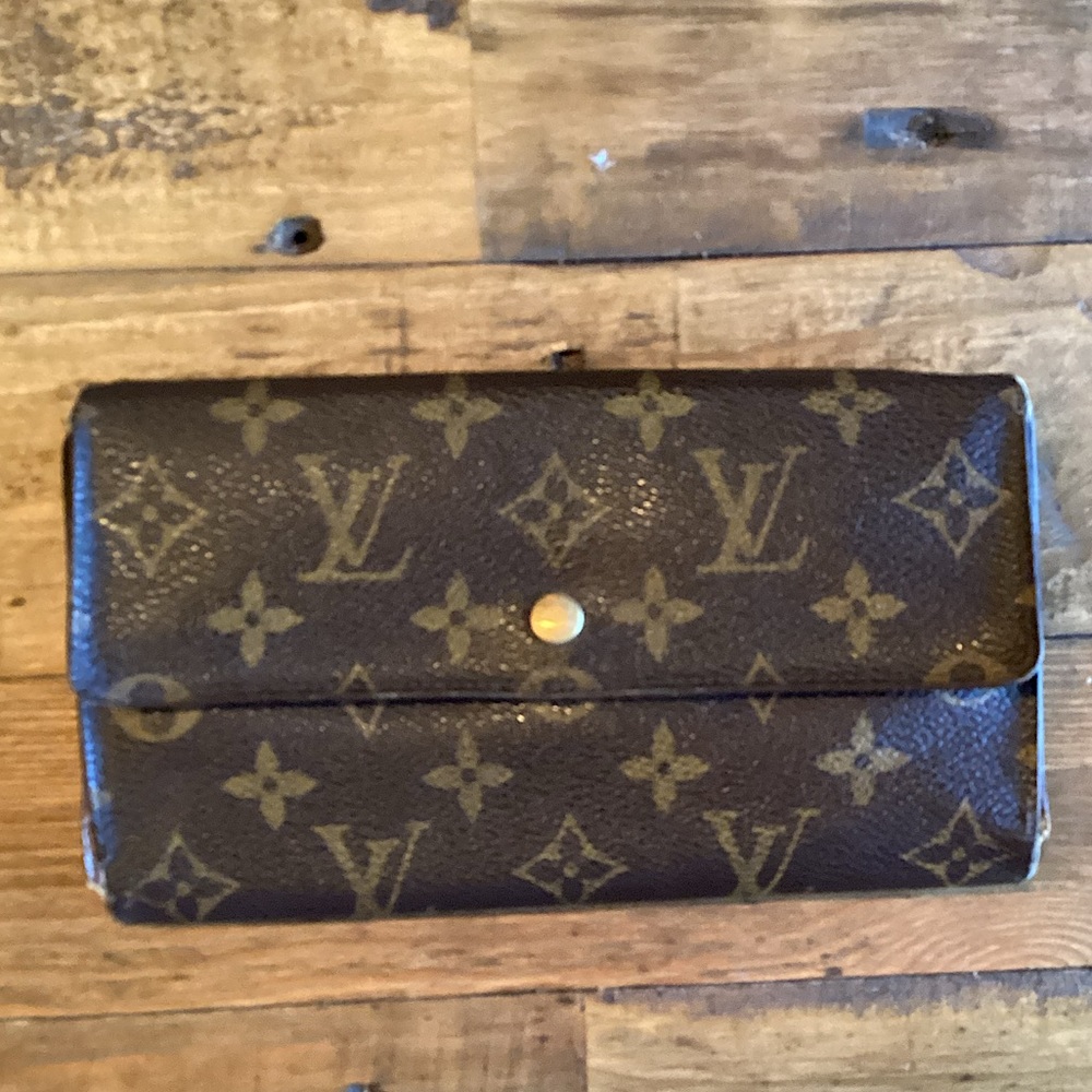 Authentic Louis Vuitton monogram, fixer-upper, wallet.